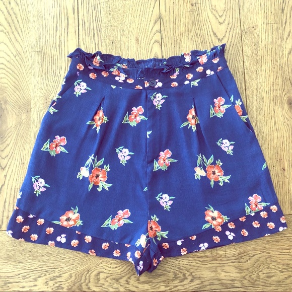 High waisted floral shorts - Picture 2 of 8